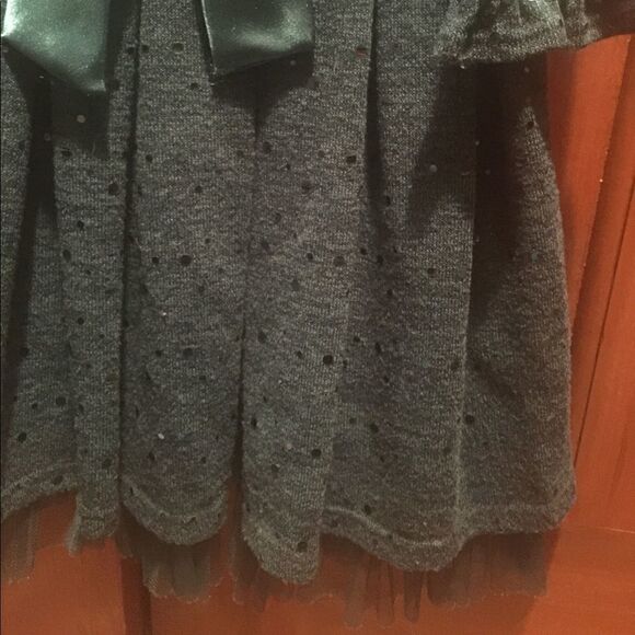 Like New Girls dress size 4 - Picture 4 of 8